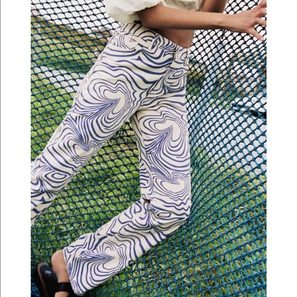 New Zara Printed Straight Leg High Rise Swirl Jeans 6688/043 Size 2 4 6 10 12 - Picture 1 of 5
